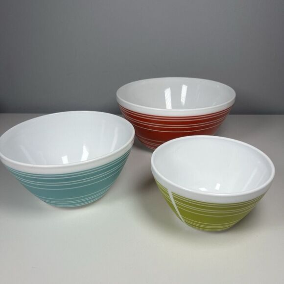 Vintage Charm Inspired By Pyrex "Memory Lane" 3-Piece Mixing Bowl Set - Picture 1 of 11